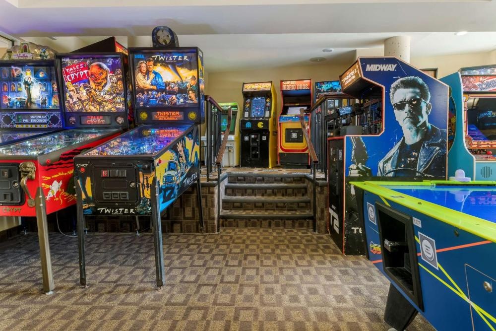 Best Western Plus Chocolate Lake Hotel